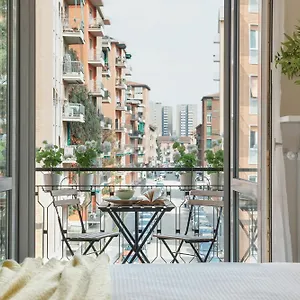 Homeathotel - Niguarda Ossola Apt Милан